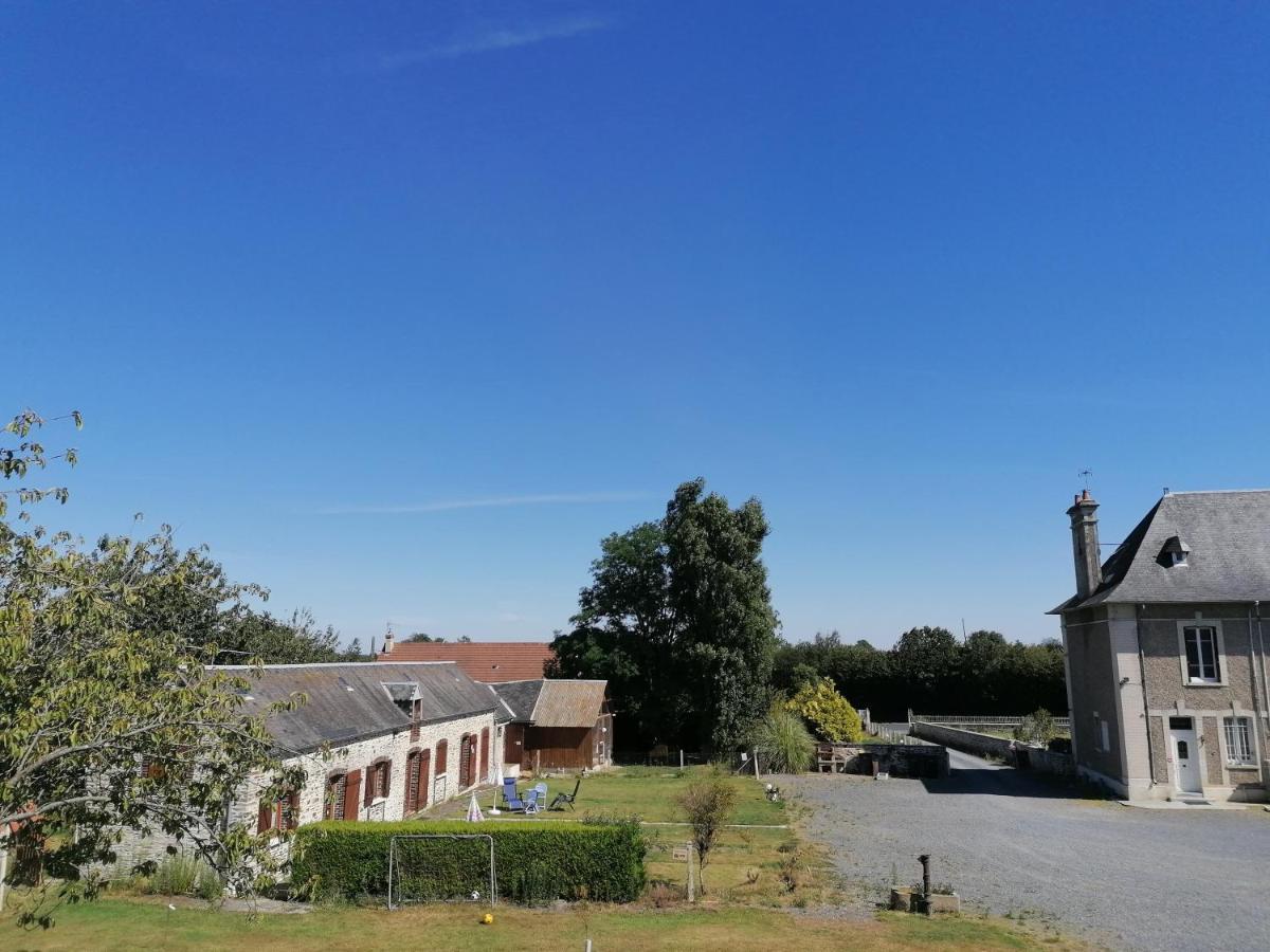 La Petite Boulangerie, chambre d'hôtes indépendante Vaubadon Exterior foto